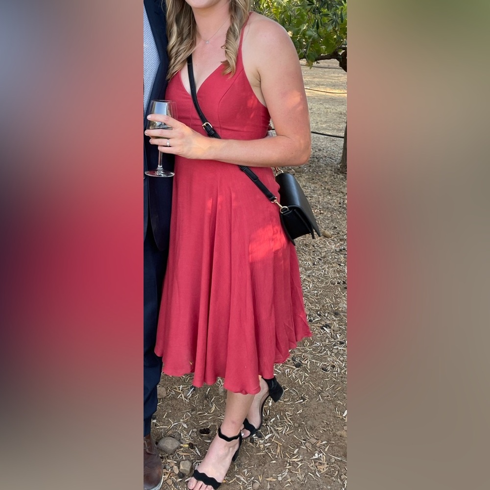 Lulu's Chic Red Midi Dress